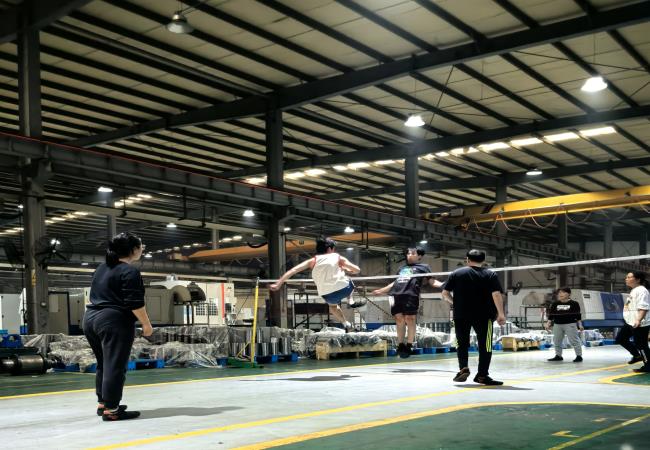 “棋”心協力“毽”康發展主軸部黨支部聯合工會開展象棋、毽球比賽活動